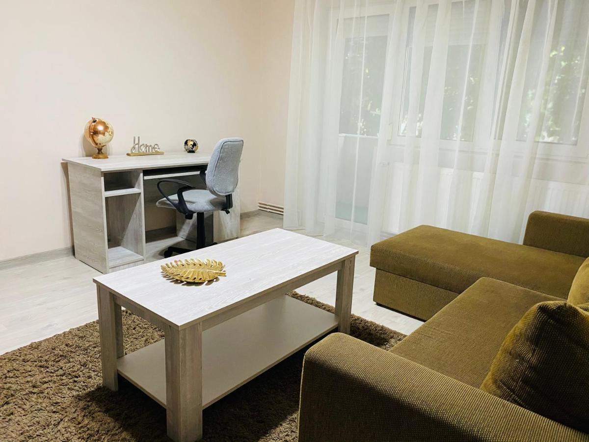 Sellada Apartament - Free Private Parking,Ac,Wi-Fi Carei Εξωτερικό φωτογραφία