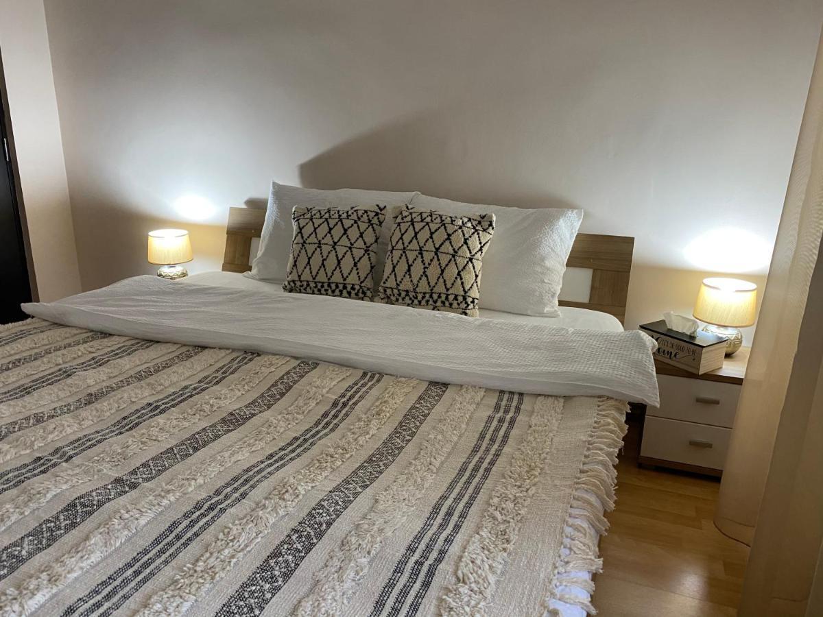 Sellada Apartament - Free Private Parking,Ac,Wi-Fi Carei Εξωτερικό φωτογραφία
