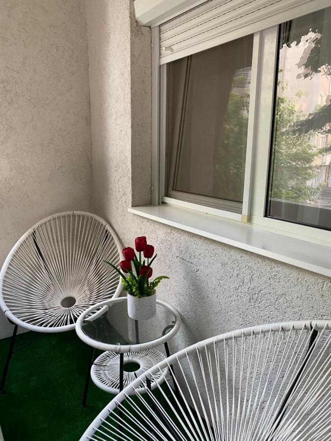 Sellada Apartament - Free Private Parking,Ac,Wi-Fi Carei Εξωτερικό φωτογραφία