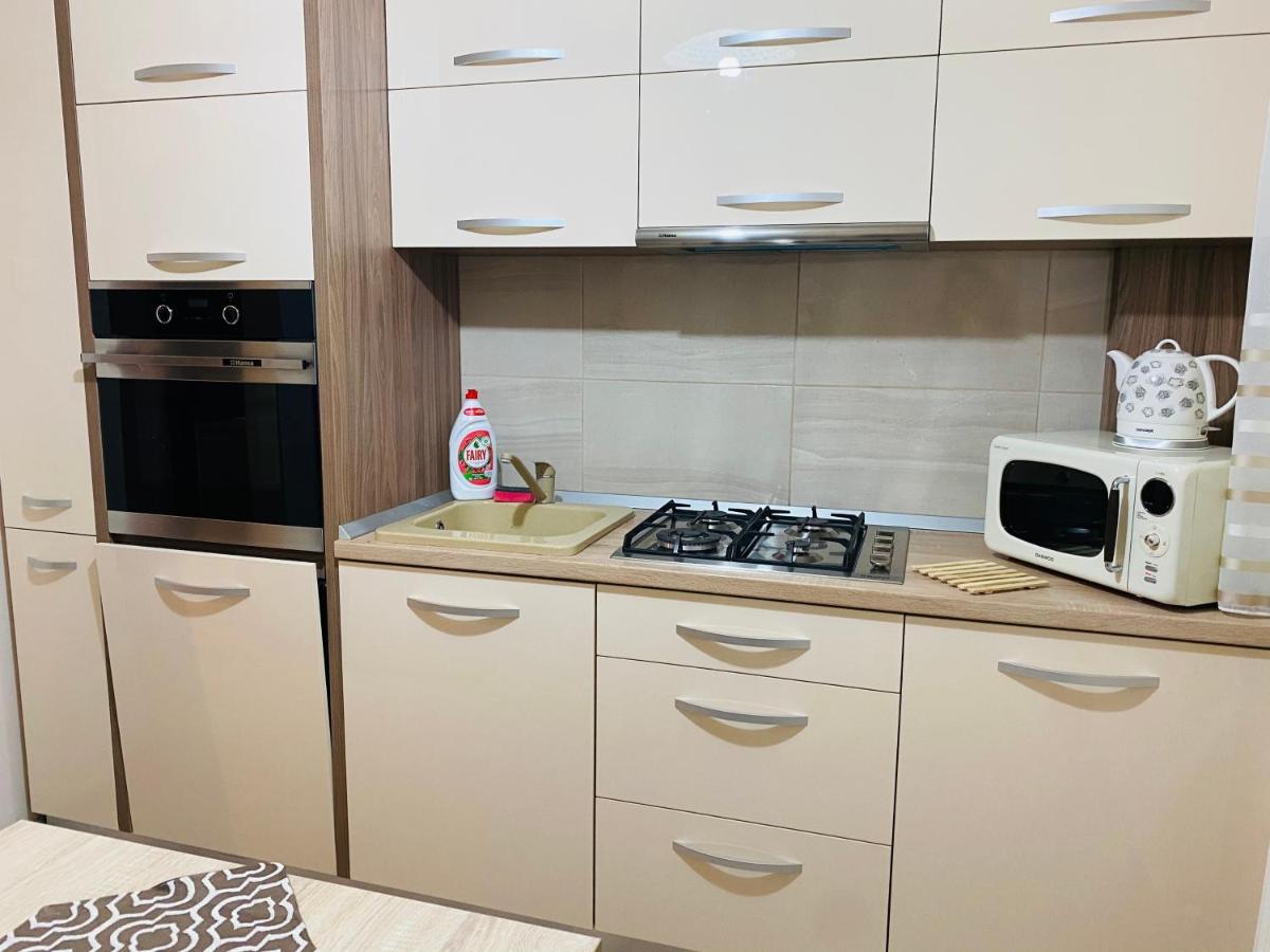 Sellada Apartament - Free Private Parking,Ac,Wi-Fi Carei Εξωτερικό φωτογραφία
